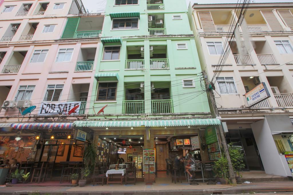 Готель Magnific Patong Екстер'єр фото